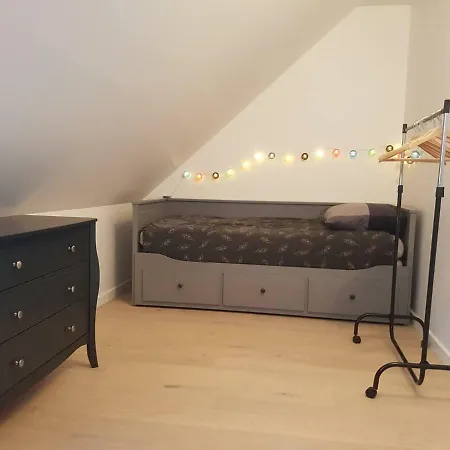 Maison De Idealement Situee A Avec Parking *